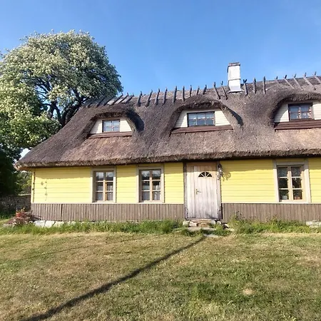 Feriegård Loode Kuralase *
